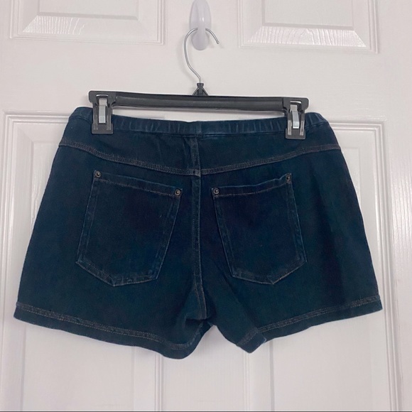 HUE Denim Shorts - Picture 2 of 3